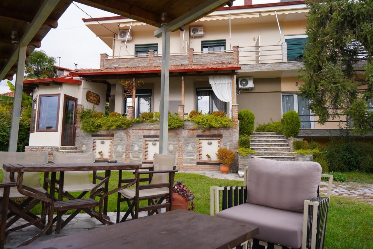 Guesthouse Liogerma Káto Loutrákion Exterior foto