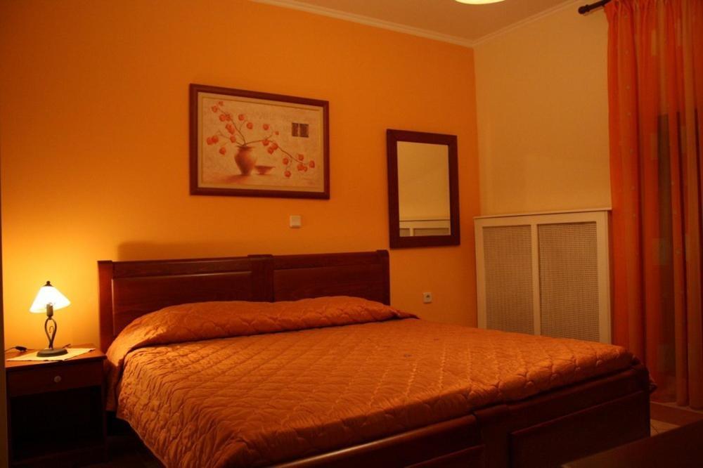 Guesthouse Liogerma Káto Loutrákion Habitación foto