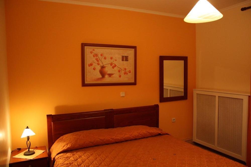 Guesthouse Liogerma Káto Loutrákion Habitación foto